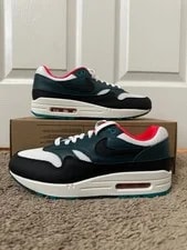 James — Size 7.5M/9 - Lebron James X Liverpool F.C. X Air Max 1 “Third Kit” — Sneaker — resale