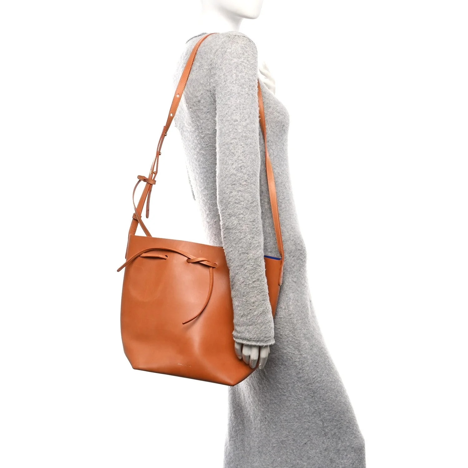 Vegetable Tanned Bucket Cammello Royal 2
