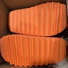 Yeezy Slide Enflame UK 5 2