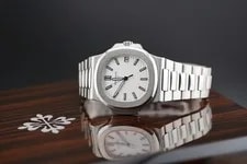 Patek Philippe Nautilus 5711/1a White Dial Fullset 3
