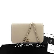 Chanel — Chanel Classic Lamb Flap 157221642 — Handbag — resale