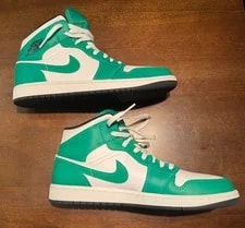Size 11.5 - Air Jordan 1 Mid Lucky 3
