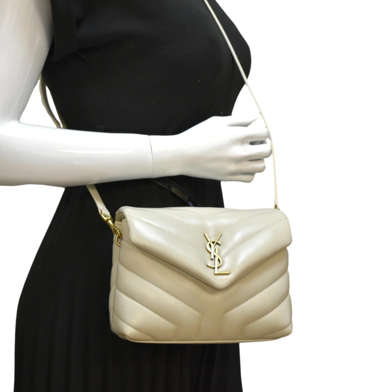 Yves Saint Laurent Toy Loulou Matelasse 2