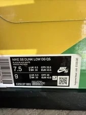Nike SB — Nike SB Dunk Low X Medicom Bearbrick Size 10 CZ5127-001 — Sneaker — resale