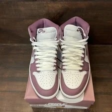 Jordan 1 Retro High OG (Moderately Worn ) 3