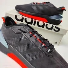 Adidas — Adidas US 12.5 Boost Comfort Durable Retro Avryn — Sneaker — resale