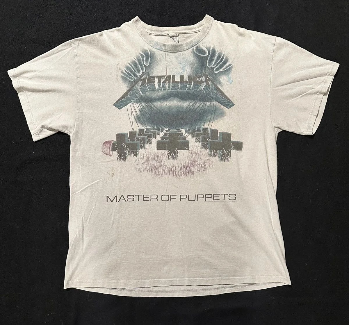 Metallica 2011 “Master of Puppets” Inverted Short Sleeve — streetwear — resale