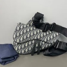 Dior — Dior Authentic Saddle 26*15*4.5 — Handbag — resale