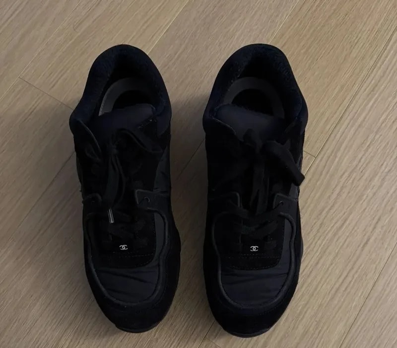 Chanel — Chanel ’S Sz 43 Classic — Sneaker — resale