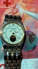 Jaeger-LeCoultre Albatross 18K Gold Triple Calendar Moonphase Automatic 40mm 2