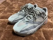 Yeezy — Yeezy Boost 700 10 US — Sneaker — resale