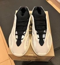 11.0US Out of Print Yeezy 700 V3 Azael Azazel 3