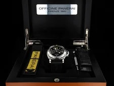 Panerai — Panerai Luminor Submersible Automatic 44mm Stainless Steel — Watch — resale