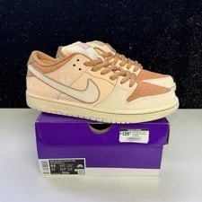 Nike — Nike Dunk SB Low Trocadéro Gardens — Sneaker — resale