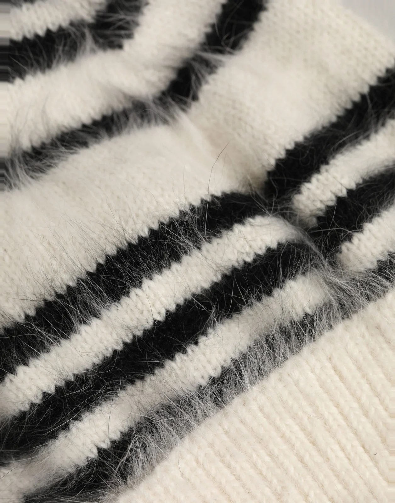 Dolce & Gabbana Striped Knitted Beanie One 3