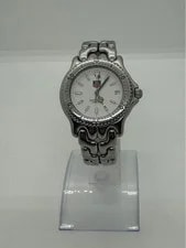 TAG Heuer — TAG Heuer Professional 200, Working Condition. — Watch — resale