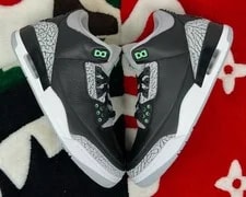 Air Jordan 3 Retro Glow CT8532-031 10 *Vnds* 2