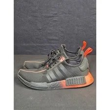 Adidas NMD R1 Star Wars Darth Vader 3