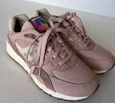 Saucony — Saucony 6000 Chromatic in A - . Woman’s — Sneaker — resale