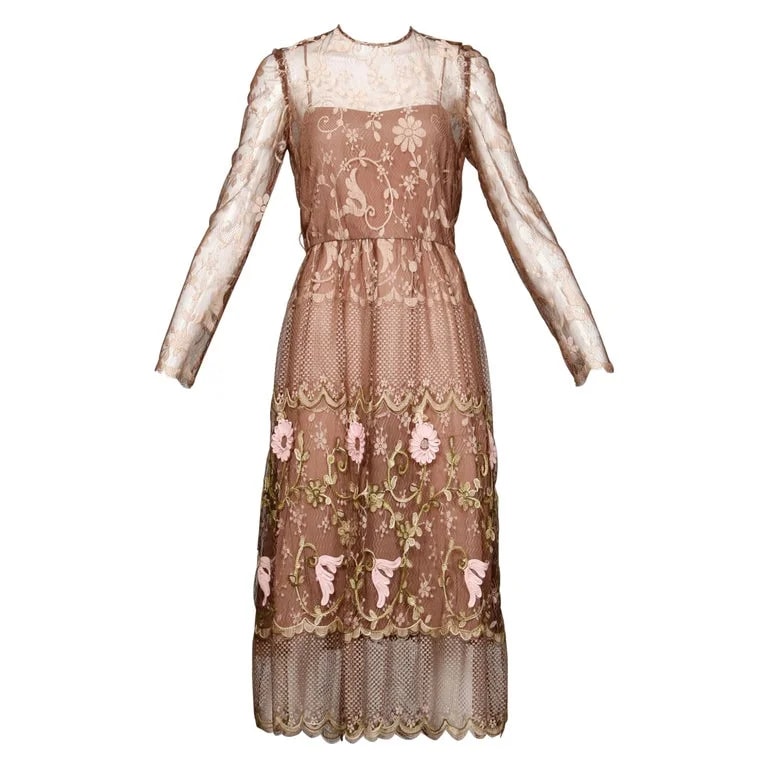 Capriccio Embroidered Flower Lace Dress With Scalloped Hem — Clothing — resale