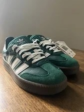 Adidas — Adidas Samba Lace-Up Low Top — Sneaker — resale