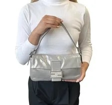 Fendi — Fendi Logo Mamma Baguette Bijou — Handbag — resale