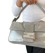 Fendi Logo Mamma Baguette Bijou 3