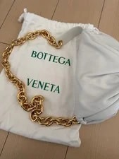 Bottega Veneta — Bottega Veneta THE Chain Pouch Mini Crossbody — Handbag — resale