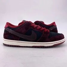 Nike SB — Size 9 - Nike SB Dunk Low Riot Skateshop - FZ1289-200 — Sneaker — resale