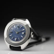 Omega Geneva Crystal Blue Hand-Wound 4