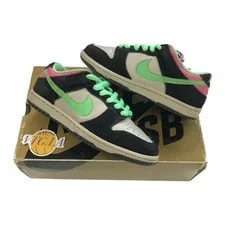 Nike SB — Size 4 - Nike SB Dunk Low Poison Magnet Light Box Travis 304292-033 — Sneaker — resale