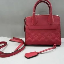 Louis Vuitton Authentic City Steamer Crossbody 3