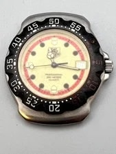 TAG Heuer Only. 200 Professional Quartz Working 2