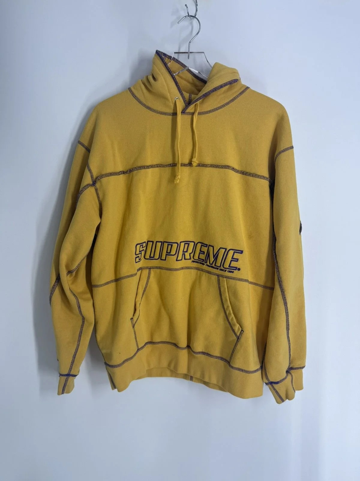 Supreme — Supreme Contrast Stitch Arc Logo Hoodie – — streetwear — resale
