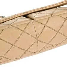 Chanel Beauty Split Pocket Flap 188748 3