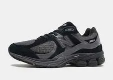 New Balance — New Balance 2002R Shoes in and Dark UK — Sneaker — resale