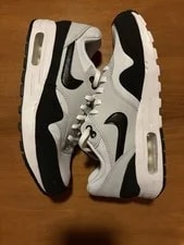 Nike Air Max 1 Essential Low Top Lace-Up 2