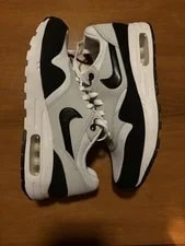 Nike Air Max 1 Essential Low Top Lace-Up 3