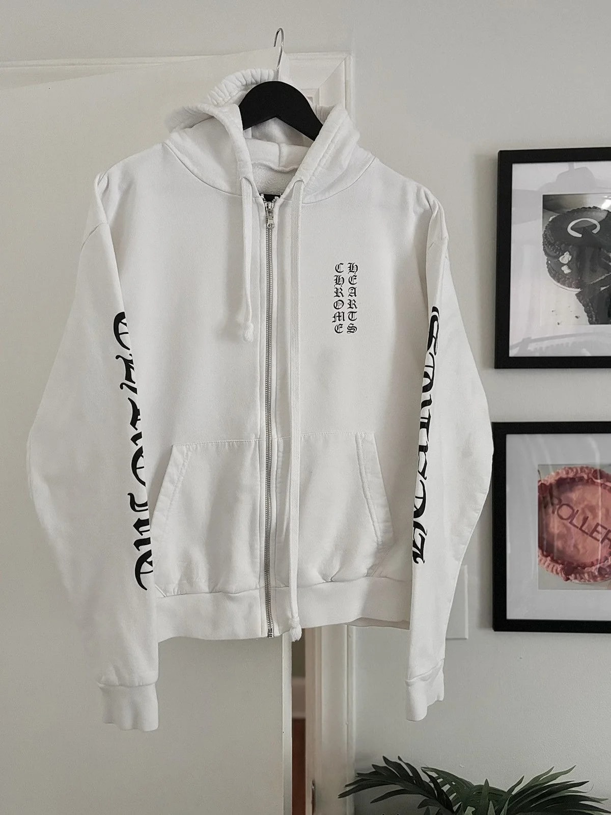 Logo Hoodie 3