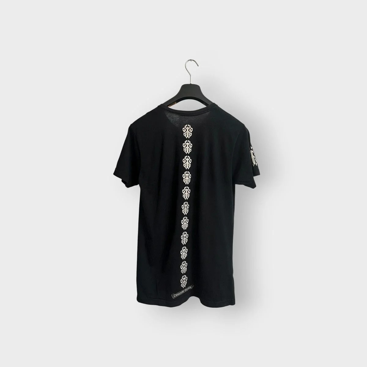 Chrome Hearts — Steal! 2010s Hearts Vertical Daggers Tee (M) — streetwear — resale