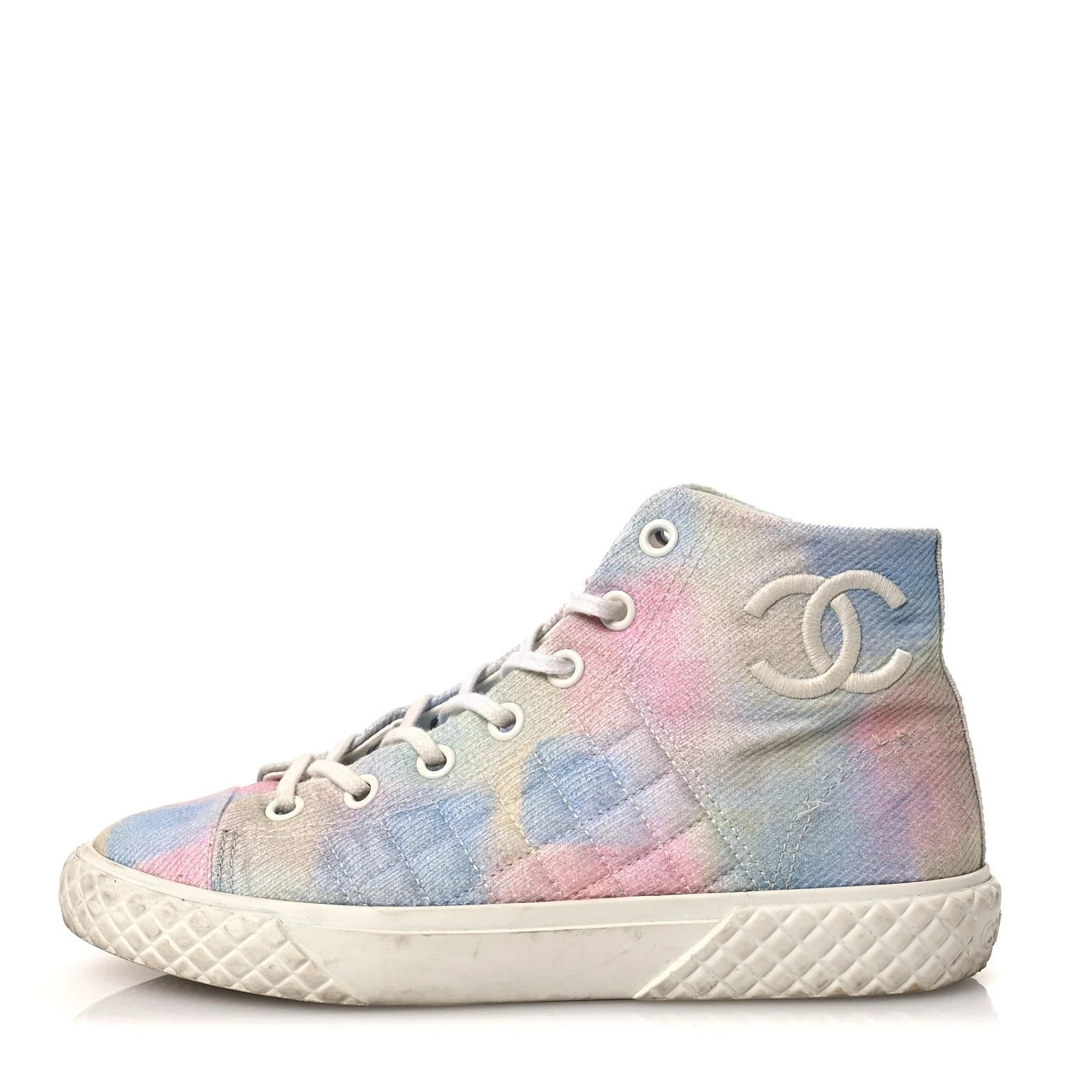 Chanel — Printed Fabric High Top CC 39 — Sneaker — resale