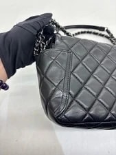 Chanel Classic Flap Medium Crossbody [] 4