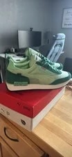 Puma Future Rider Pokémon Bulbasaur Limited Edition Low Top 389812-01 2