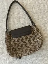 Fendi Mamma Hobo Baguette 3