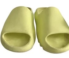 Yeezy Slide Glow Size 4 and Woman’s 6 3
