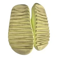Yeezy Slide Glow Size 4 and Woman’s 6 4