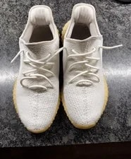 Yeezy 350 / Size 11.5 ’s 2