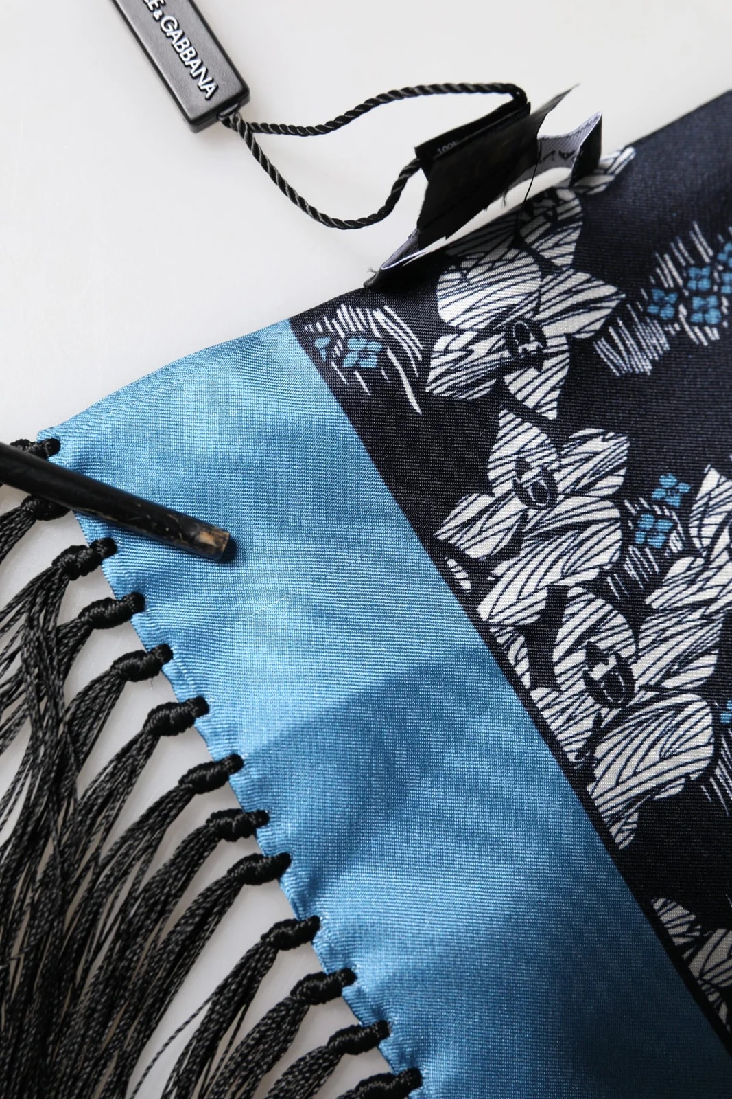 Dolce & Gabbana Floral Pattern Fringe 140cm X 16cm Scarf 3