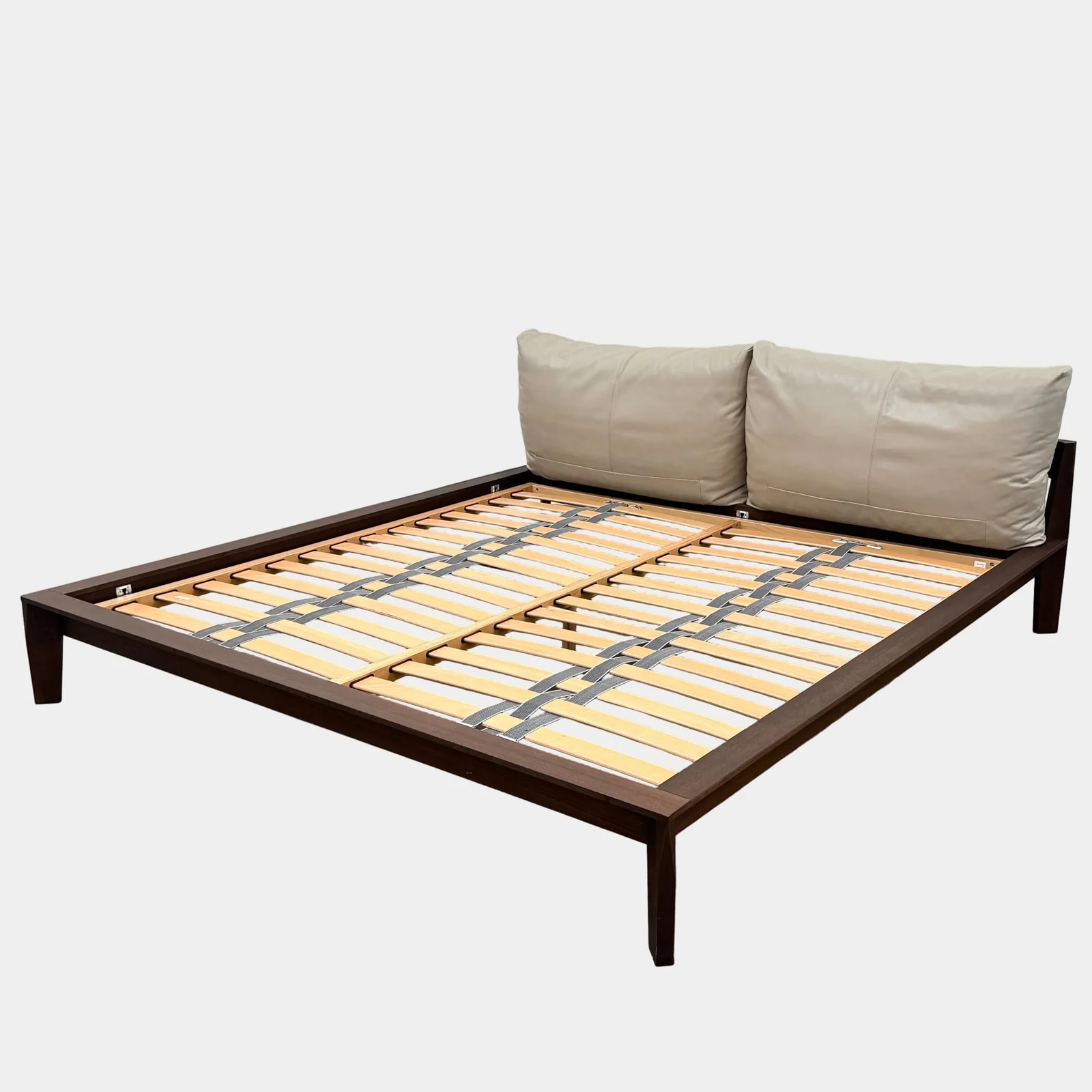 Molteni & C — Molteni &C Wish King Size Bed — Furniture — resale