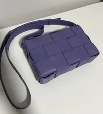 Bottega Veneta — Bottega Veneta Cassette Condition — Handbag — resale